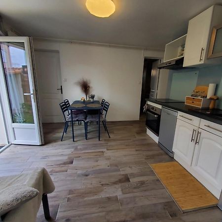 Appart 28m2 avec jardin et parking privés, chambre séparée Milhaud Exterior foto