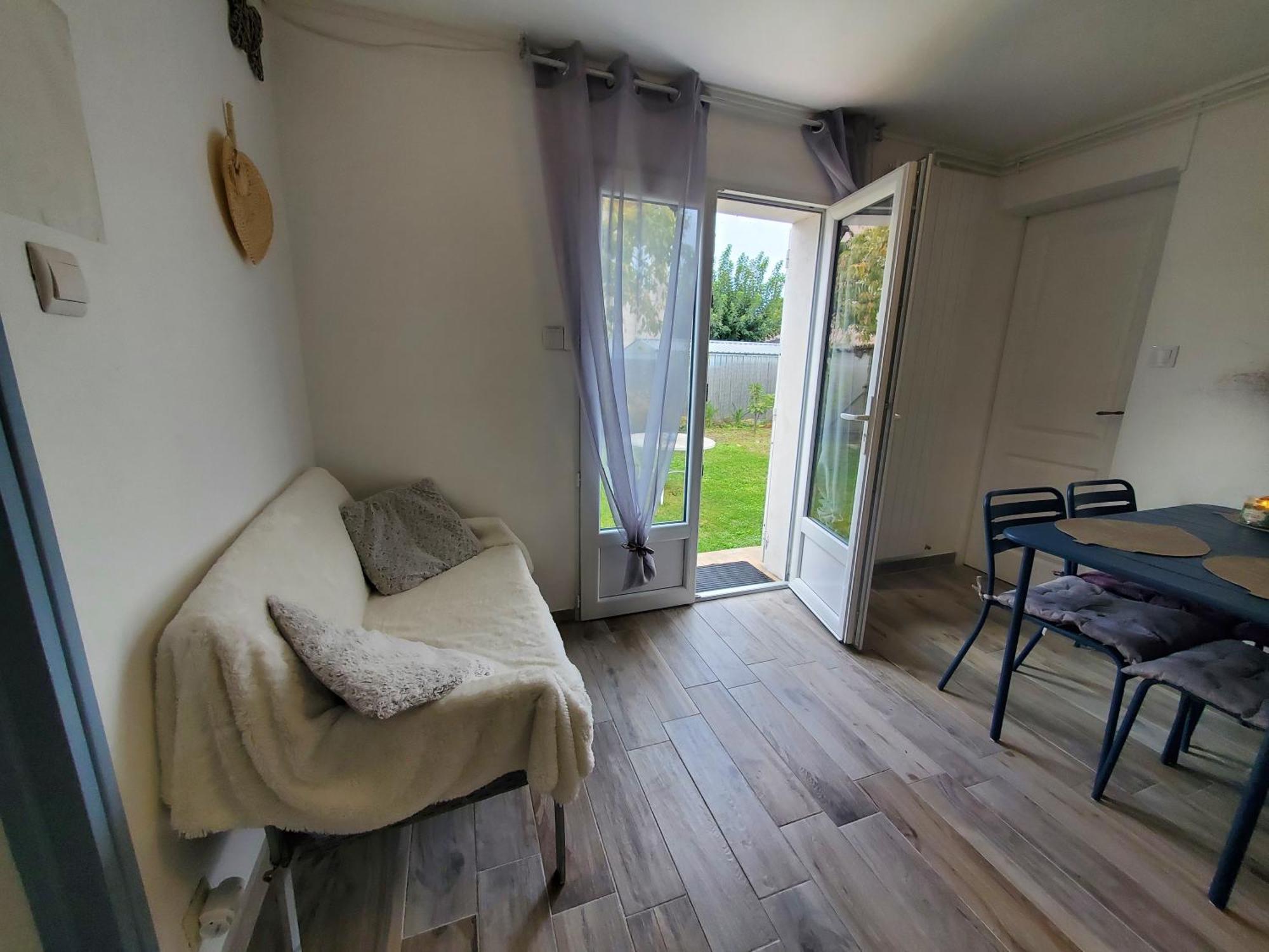 Appart 28m2 avec jardin et parking privés, chambre séparée Milhaud Exterior foto